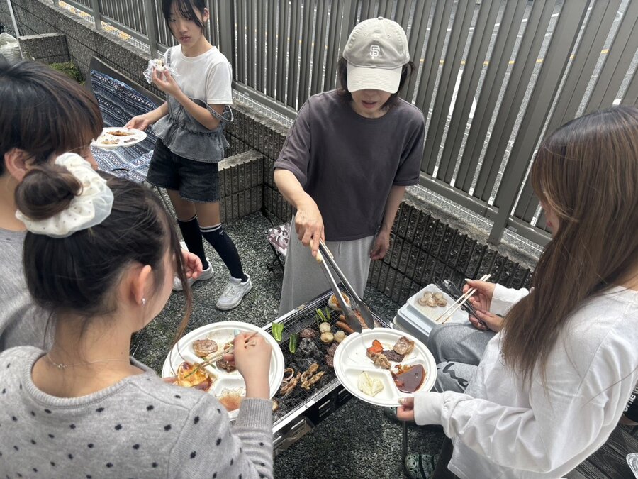 熊本県での出張バーベキューの様子（屋外パーティー）
